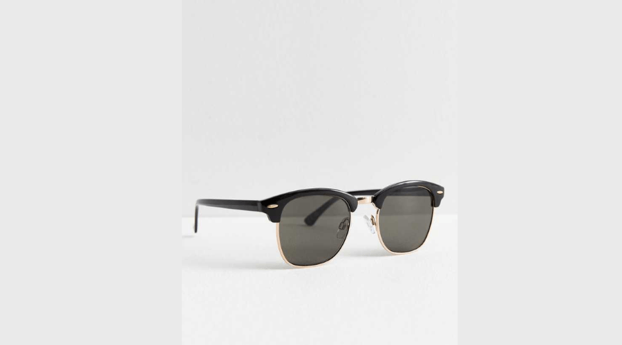 Black square frame sunglasses