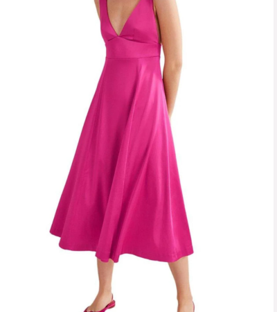 Flared dress with plunging neckline