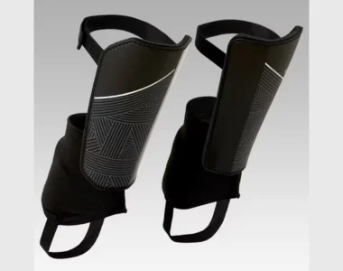KIPSTA Adult Football Shin Pads Essential 140 Black