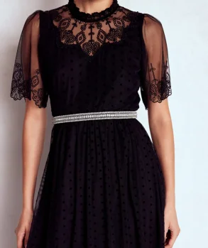 Verzierter GurtelTransparentes Juwel