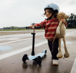 Kids 3 Wheeled Scooter Btwin B100 Blue